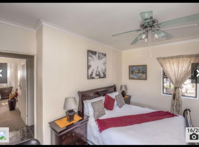 Blues Bnb Bed & Breakfast Port Elizabeth Exterior photo